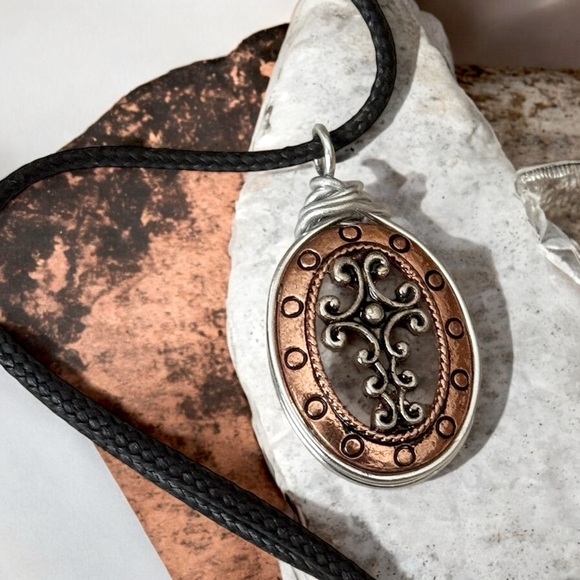 5 For $25💫Alternative Silver Cross Pendant Necklace - Picture 4 of 4